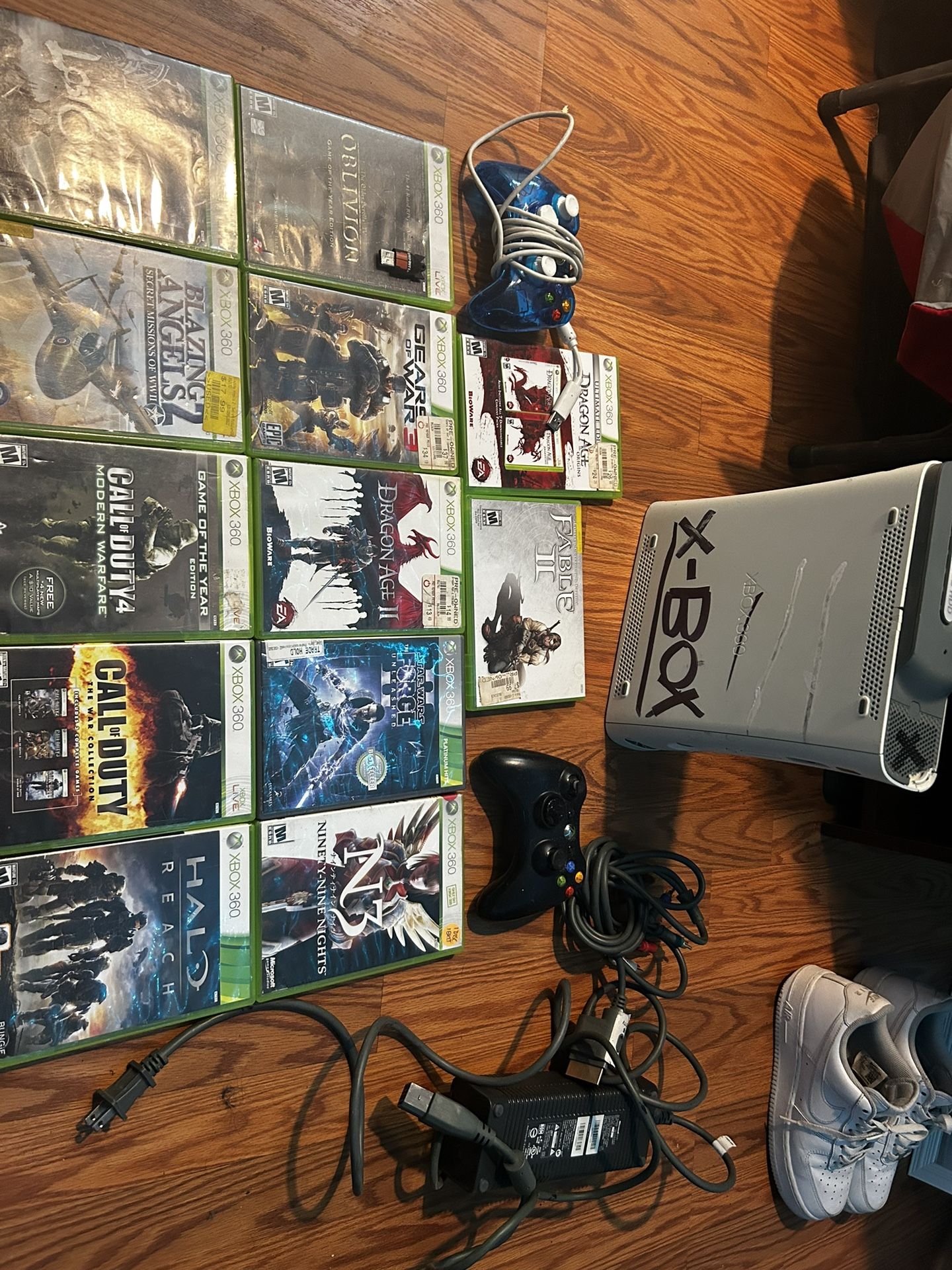Xbox 360 Pack With Xbox Fridge
