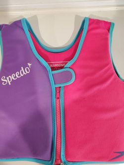 2-4 year old Speedo life preserver