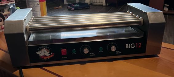 Hot dog roller