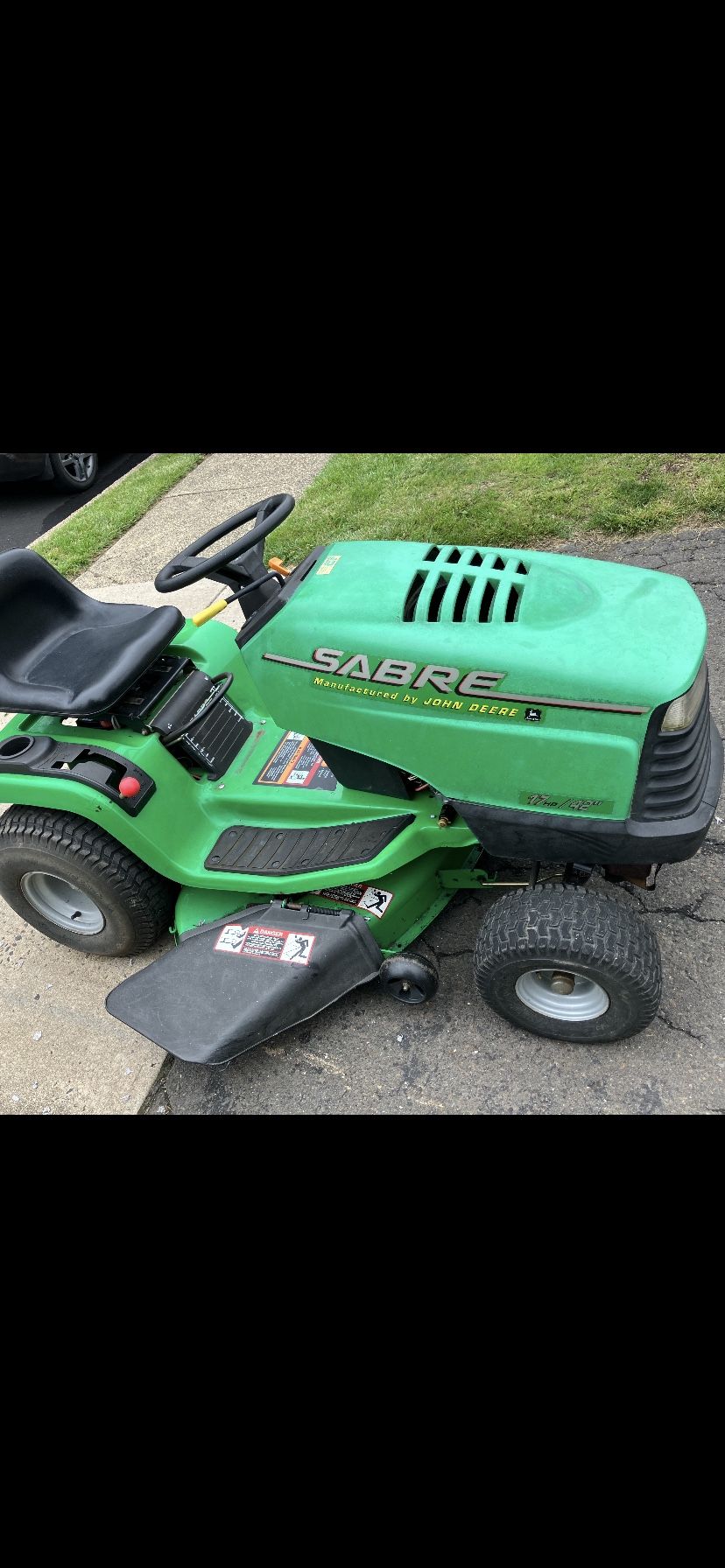 John Deere Sabre 42 Inch Lawn Tractor Riding Mower Great Condition