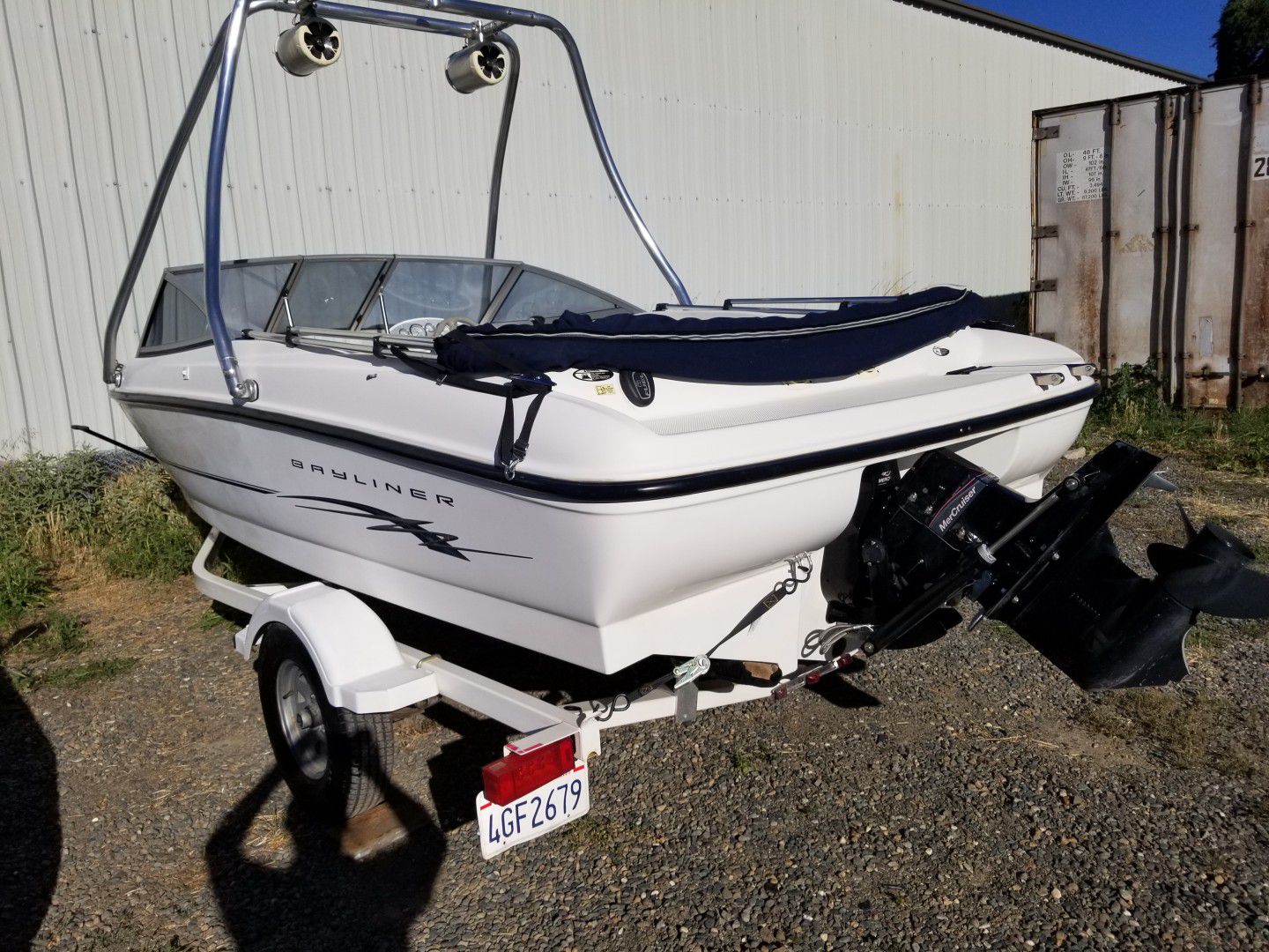 2005 Bayliner 175 boat with wake/ski tower and audio system - refreshed interior - runs excellent