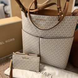 💕💕💕New Large Michael Kors Tote Bag And Wallet