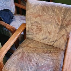 FREE 3 Dinning Chairs Wooden 