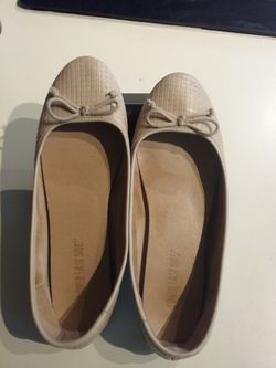 Tan Flats Size 8