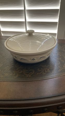 Longaberger Pottery Covered Casserole 10”