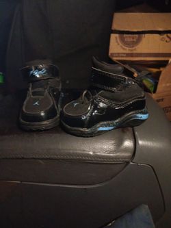 Jordan Flight Blk/BB Toddler SZ 3c