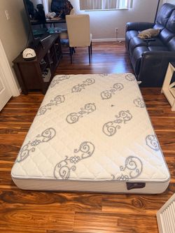 Full mattress serta