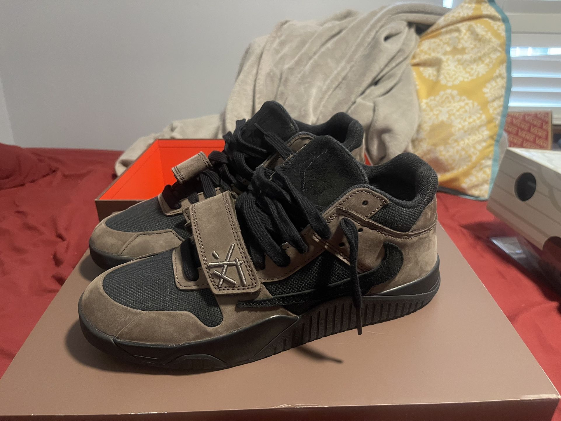 Travis Scott Jump man Jack Dark Mochas Brand New Size 9