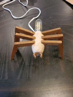 Wood Spider Lamp