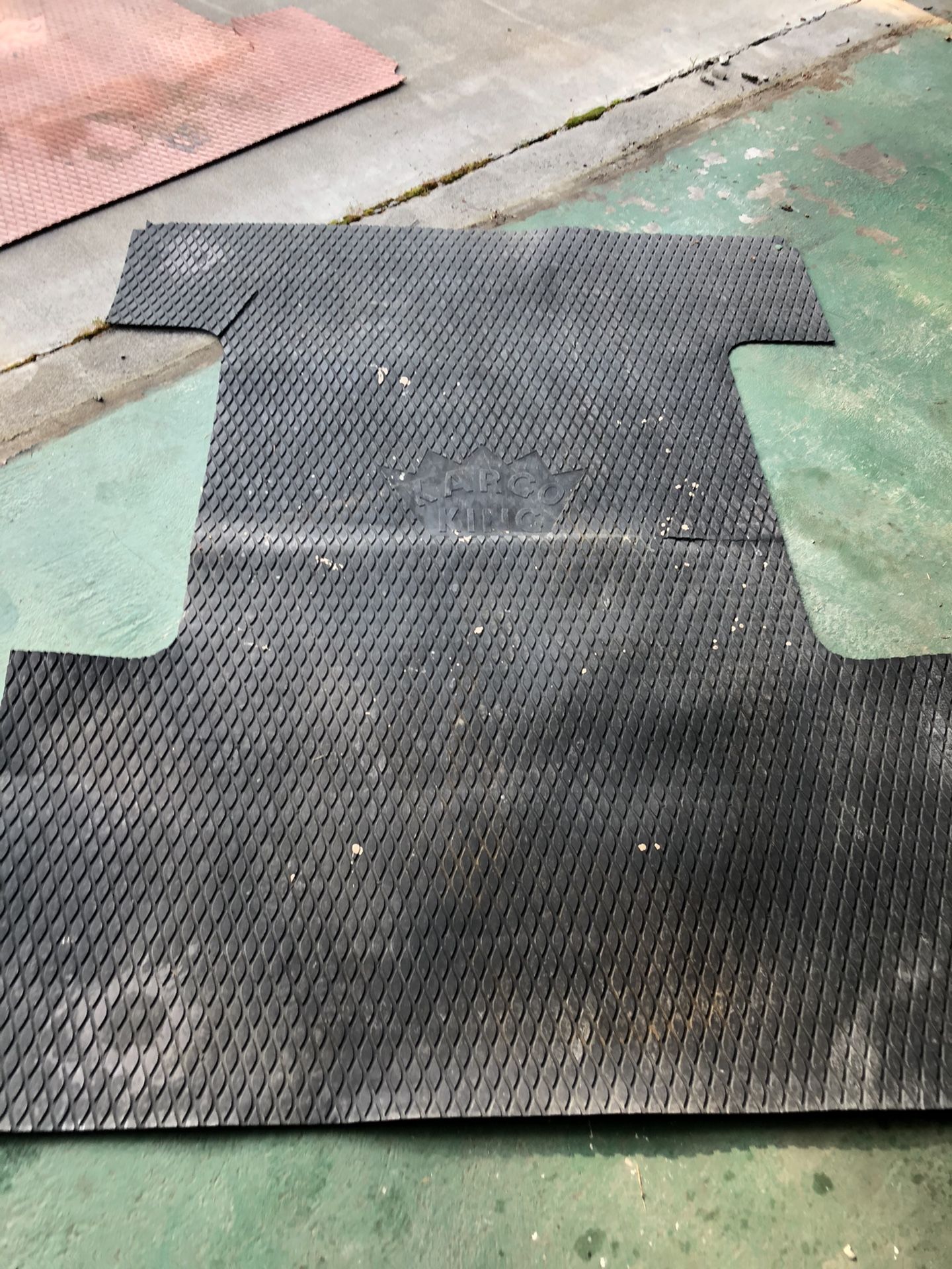 Cargo king heavy rubber bed liners