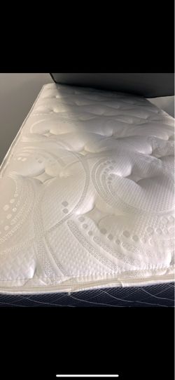 Twin mattress