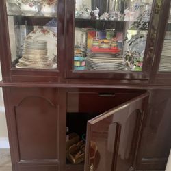 Dining Table Set, china cabinet, Side table 