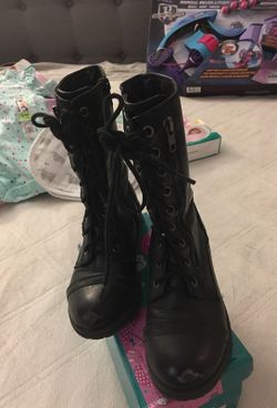 Girls combat boots