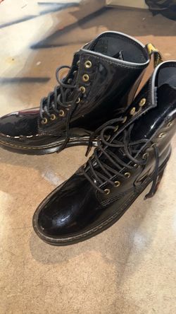 Dr. Martens Patent Leather Lace-Up Boots size 9