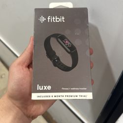 Fitbit Luxe Fitness & Wellness Tracker - Black/Graphite Stainless Steel New 