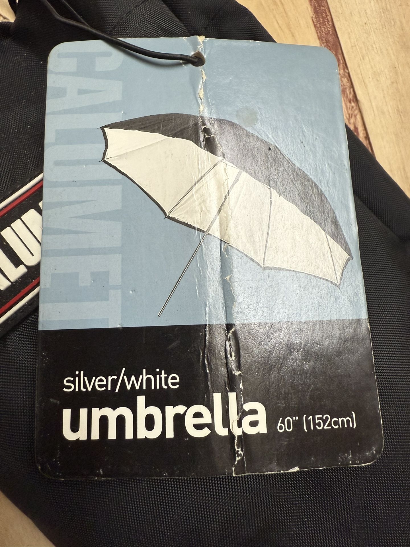 Calumet 60" Silver/White Umbrella Photography 