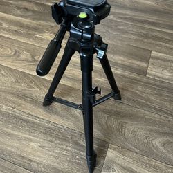 Tripod Camera Stand With Phone Holder