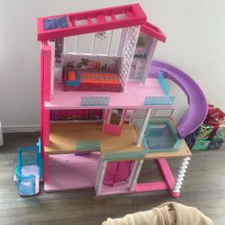 Barbie House And Kitchen Play Set