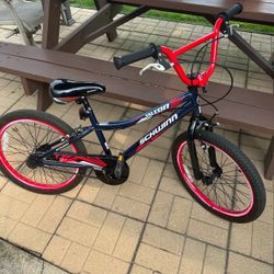 Schwinn boys bike