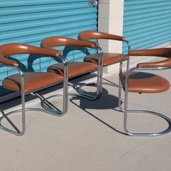 Vintage Mid Century Cantilevered Ss33 Armchairs by Anton Lorenz for Thonet