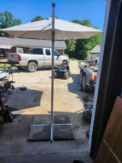 Deck umbrellas with pavers base 8ft 6"