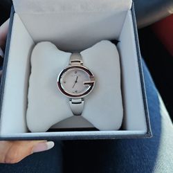 New!!! Gucci Woman's Watch 