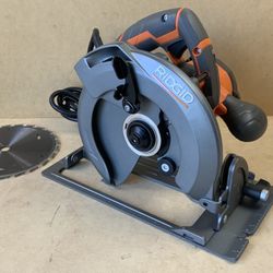 RIDGID R32051 Electric 15 Amp 7-1/4 in. Circular Saw
