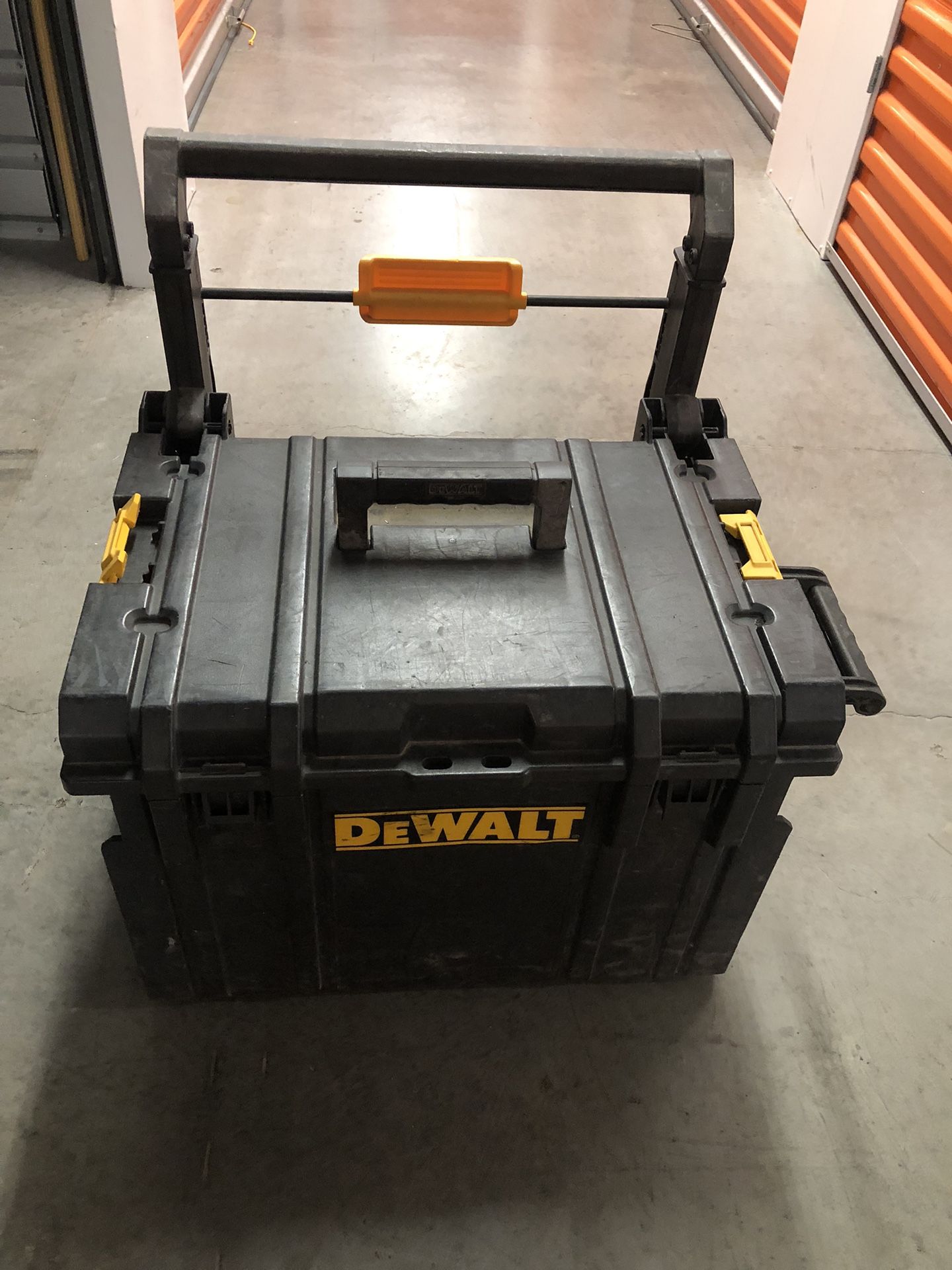 Dewalt Tool Box