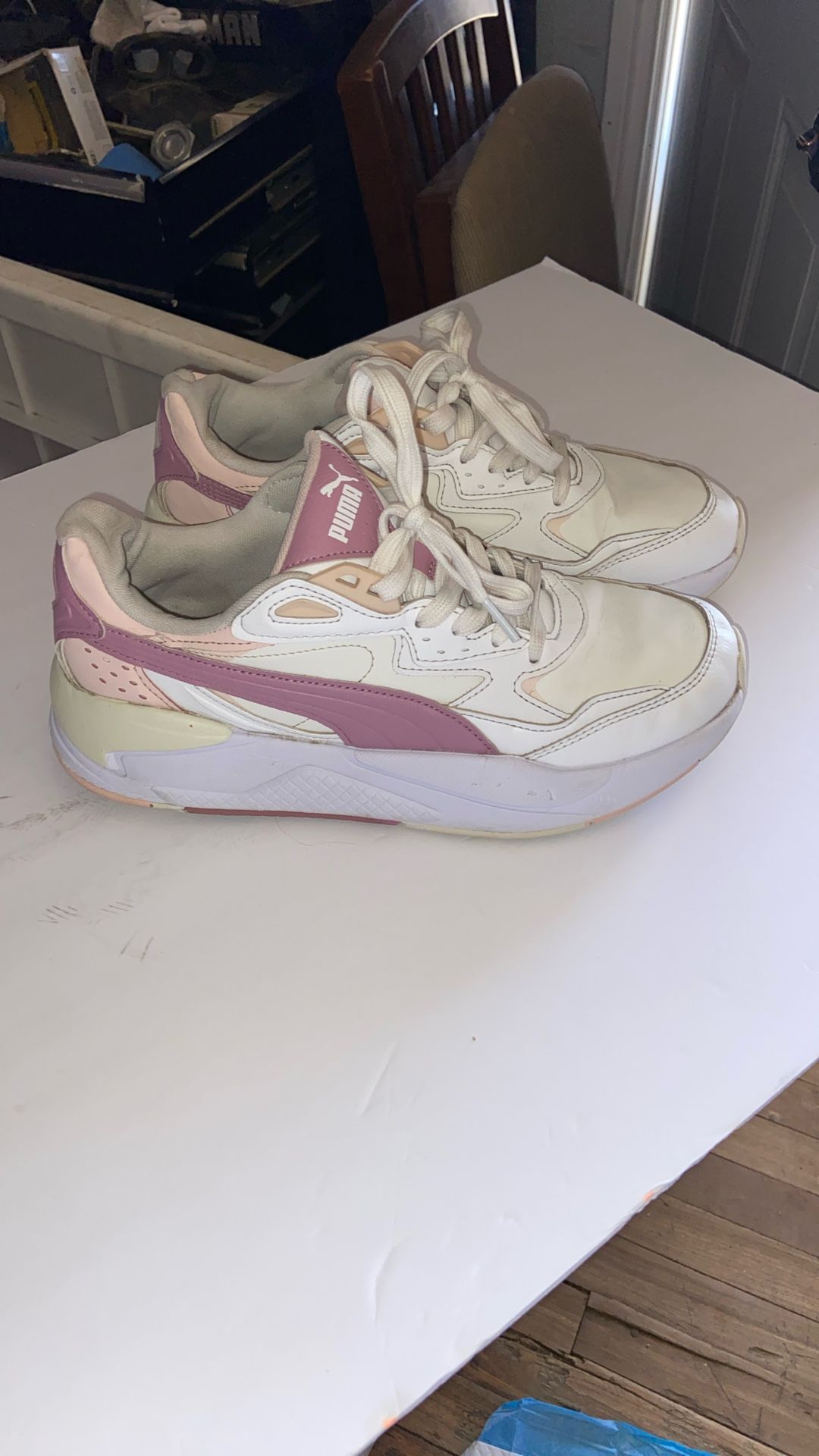 Puma Womens Size 9 1/2 Sneakers