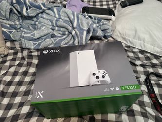 Brand New| Xbox Series X 1TB Bundle