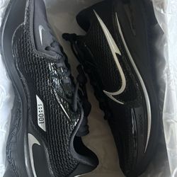 Nike GT Cut Size 11 New