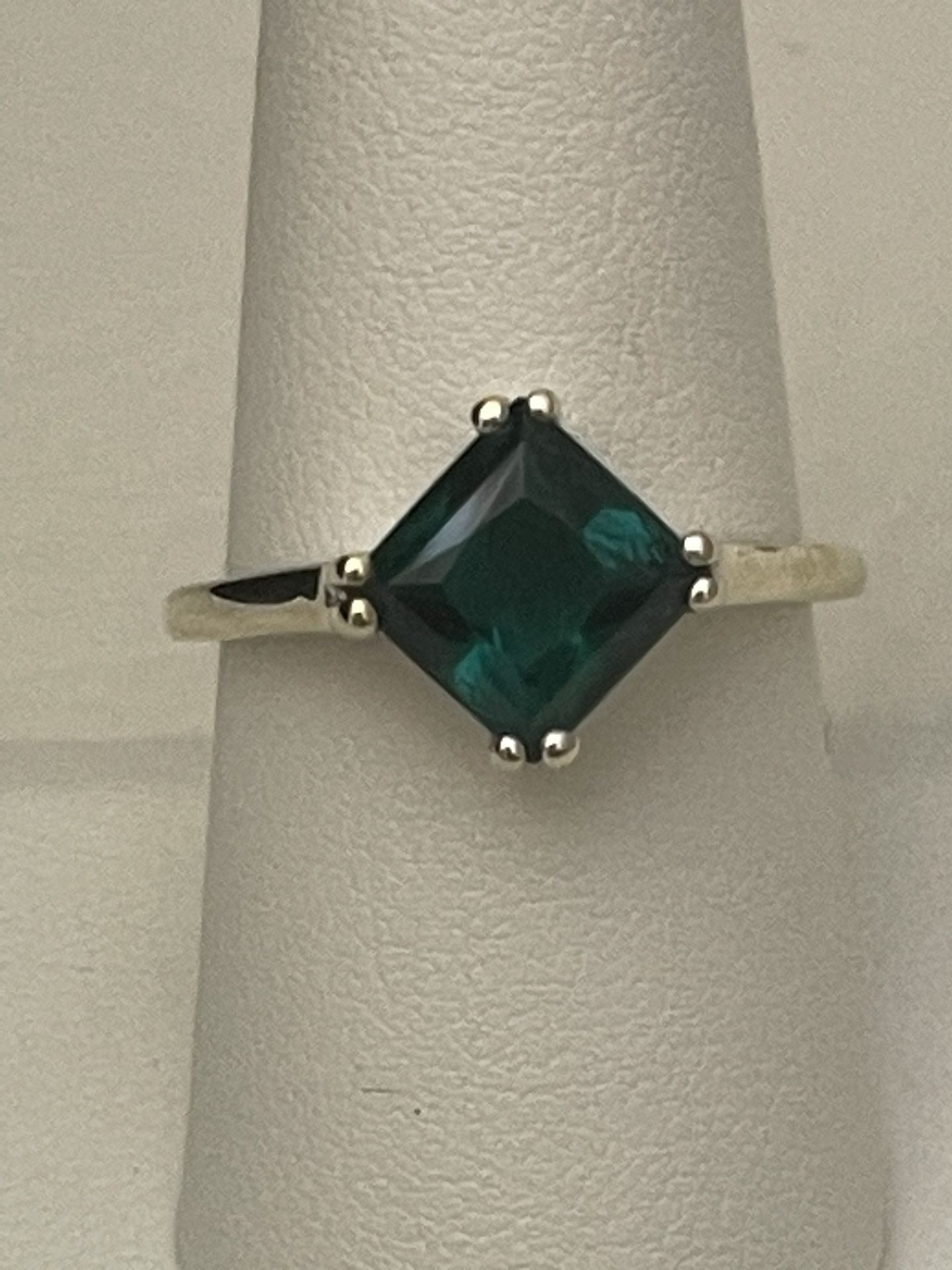 14k Yellow Gold ~8x8mm Square Emerald Solitaire Ring Size 9