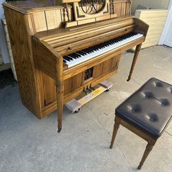 Wurlitzer piano - delivery available