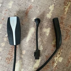 Tesla Mobile Wall Connector 