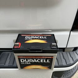Duracell Battery Like New 
