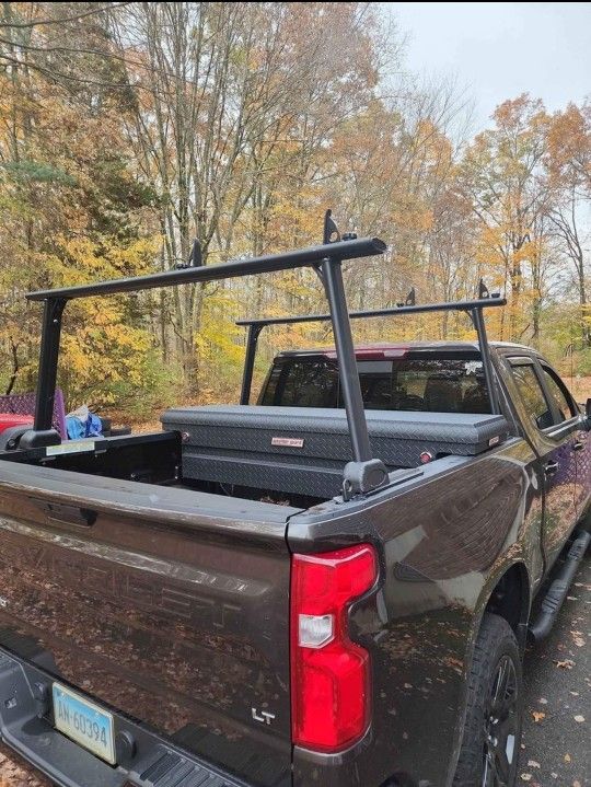 Weatherguard universal truck racks 800 lb Rating (Like New)