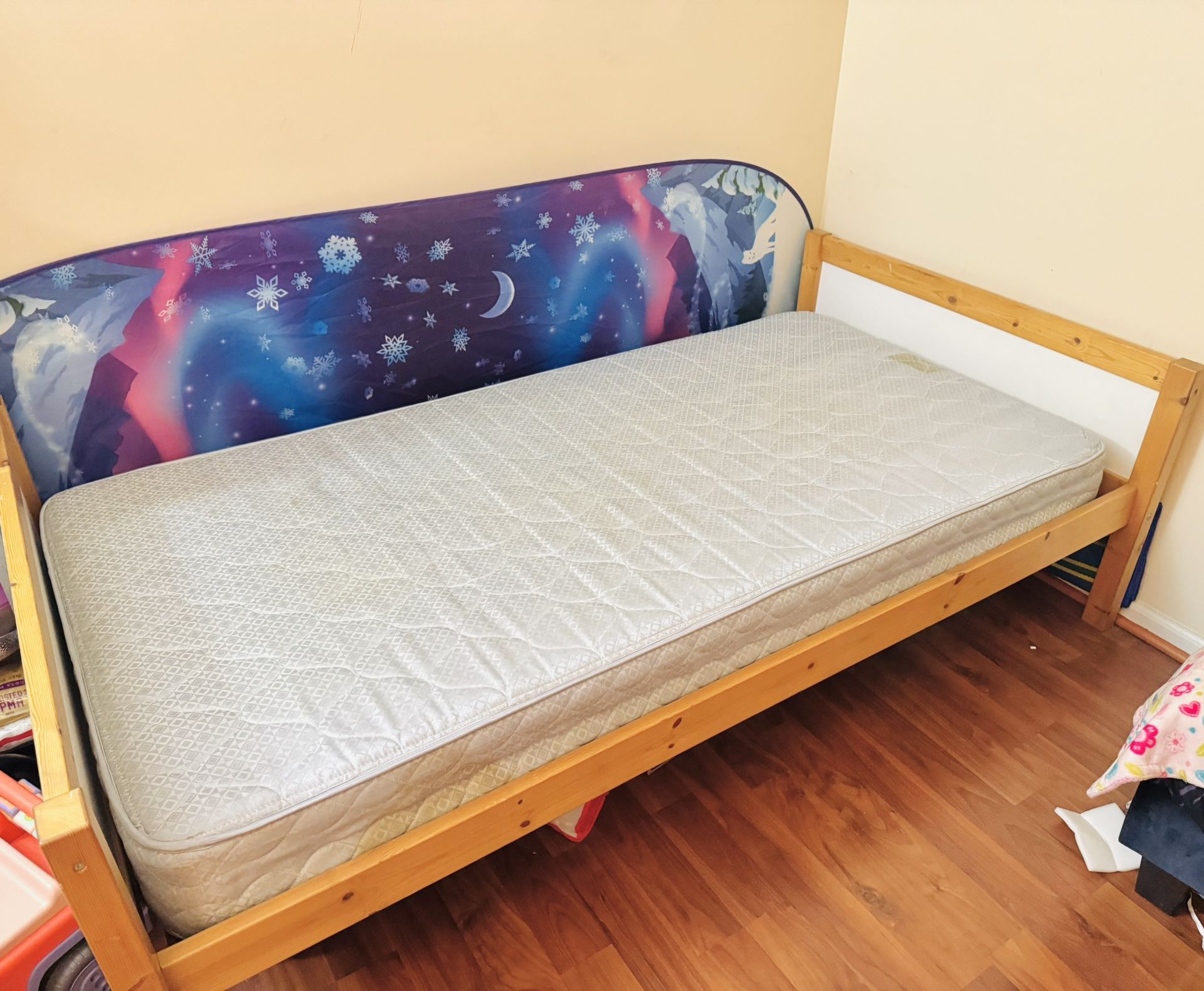 Twin Bed Frame With Mattress