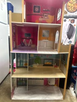 Barbie House