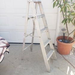 Aluminum Ladder  - 5 Ft