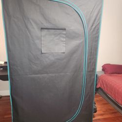MarsHydro 4'x4'x7' Grow Tent - Only Used Once