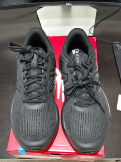 Womens New Balance Running Shoe Size 10 NIB