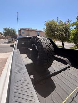 GMC Hummer EV Extreme Off-Road Recover Kit + Vertical Bed Mount Spare Tire Kit
