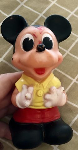 VINTAGE--MICKEY MOUSE 5'' (WALT DISNEY PRODUCTIONS) RUBBER-MADE IN ITALY.