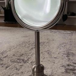 Flawless Magnifying Mirror