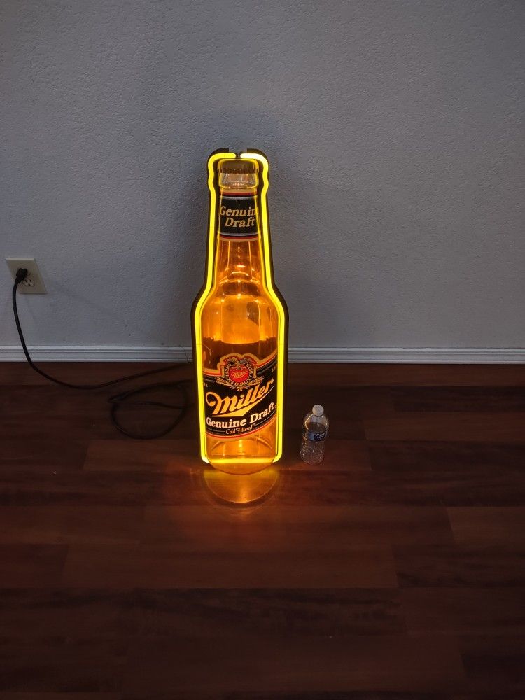 ミラー・ジェニュインドラフトのネオン管