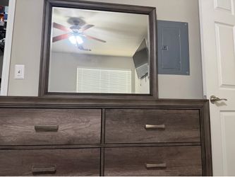 Queen bedset with matching dresser