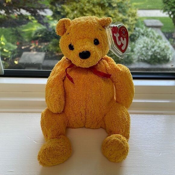 Poopsie the Yellow Bear with red ribbon Ty beanie baby 2001 7” tall mint condit
