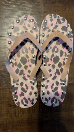 Studded Flip flops