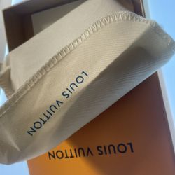 Louis Vuitton Wallet *Brand New& authentic*