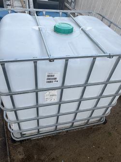 275 Gallon Water Tank $85 Each